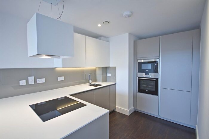 2 Bedroom Flat For Sale In Gaumont Place, Streatham Hill, London, SW2