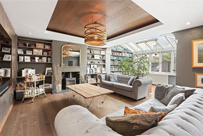 5 Bedroom Detached House For Sale In Oldridge Road, London, SW12
