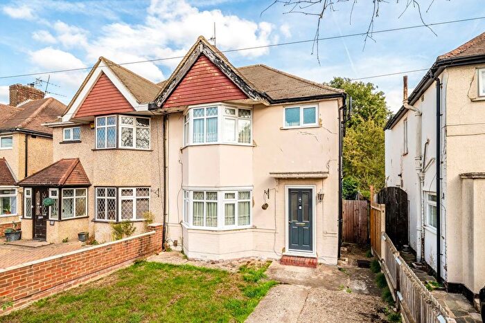 3 Bedroom Property For Sale In Whitton Waye, Whitton, TW3