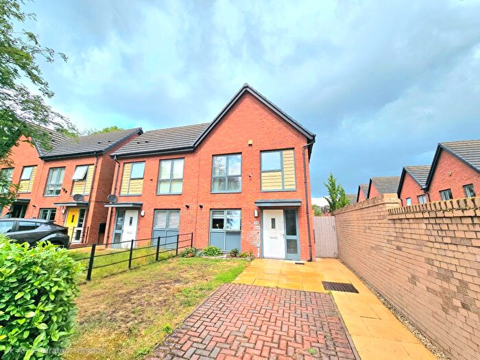 3 Bedroom Detached House For Sale In Sir Benjamin Stone Way, Birmingham, B23