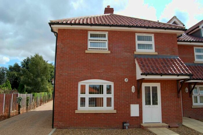 2 Bedroom Flat To Rent In North Walsham Road, Norwich, NR6