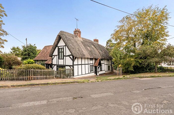 2 Bedroom Semi Detached House For Sale In Lydalls Road, Didcot, Oxfordshire, OX11