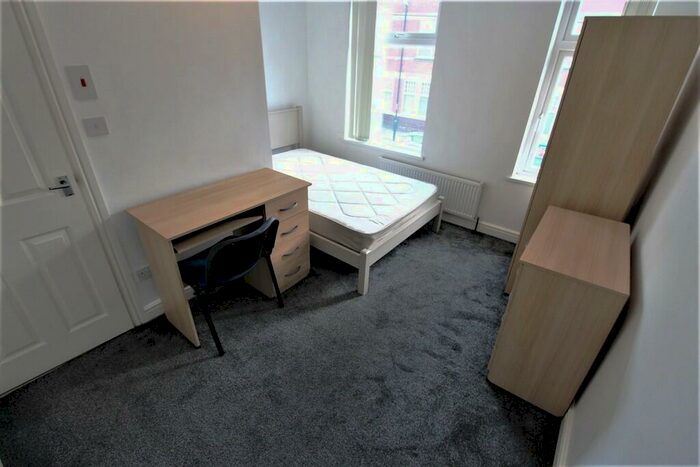 4 Bedroom Terraced House To Rent In Northfield Road, Coventry, CV1