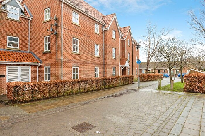2 Bedroom Flat For Sale In Sarah West Close, Norwich, NR2