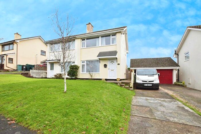 3 Bedroom Semi Detached House For Sale In School Lane, Exeter, EX6