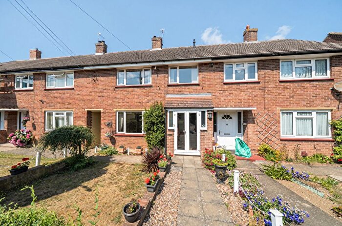 3 Bedroom Terraced House For Sale In Glebe Place, Horton Kirby, Dartford, Kent, DA4