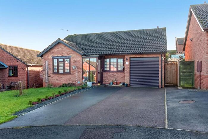 2 Bedroom Detached Bungalow To Rent In Bosley Close, Shipston-on-Stour, CV36