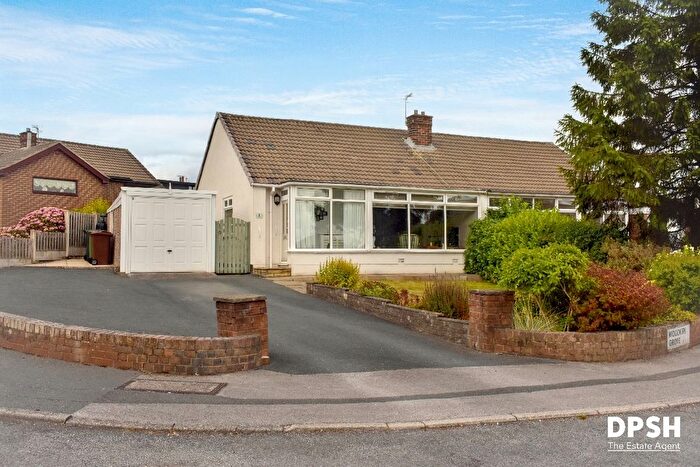 2 Bedroom Bungalow For Sale In Woodkirk Grove, Tingley, Wakefield, WF3