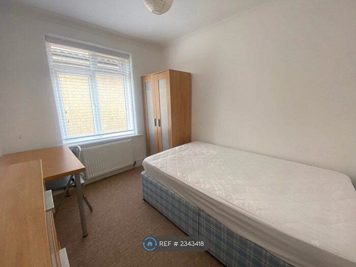 4 Bedroom Semi-Detached House To Rent In Brassey Road, Bournemouth, BH9