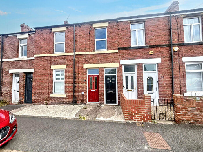 3 Bedroom Flat For Sale In Burradon Road, Burradon, Cramlington, Tyne And Wear, NE23