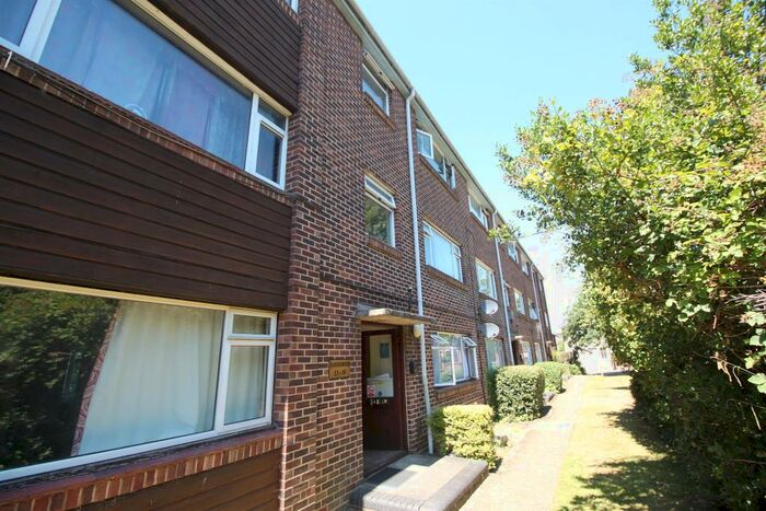 1 Bedroom Flat To Rent In Radstock Road, Southampton, SO19