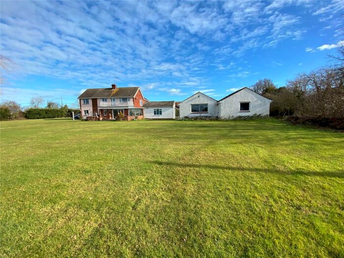 4 Bedroom Detached House For Sale In Hyde Wood Lane, Canewdon, Essex, SS4