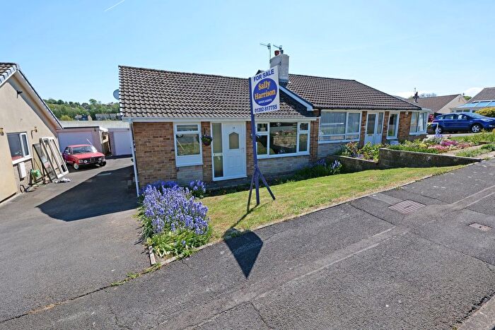 2 Bedroom Semi-Detached Bungalow For Sale In Ingleborough Drive, Barnoldswick, BB18