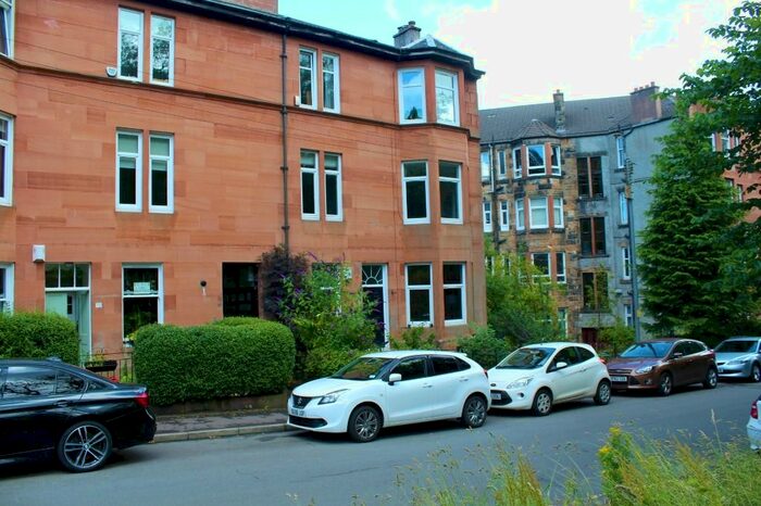 2 Bedroom Flat To Rent In Camphill Avenue, Main Door Flat, Shawlands, Glasgow G41