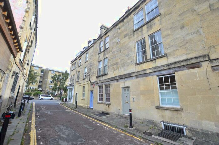 1 Bedroom Apartment To Rent In Weymouth Street, Bath, Somerset, BA1