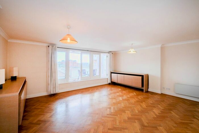 2 Bedroom Flat To Rent In Odessa Street, Surrey Quays, SE16