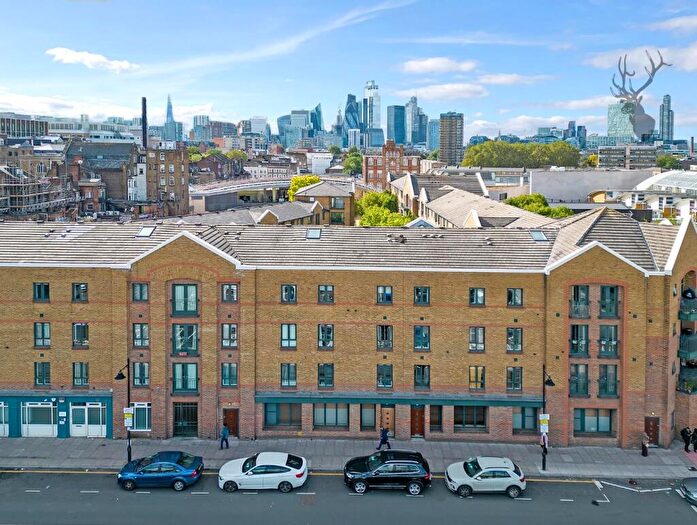 1 Bedroom Apartment To Rent In Brady Street, Whitechapel, E1