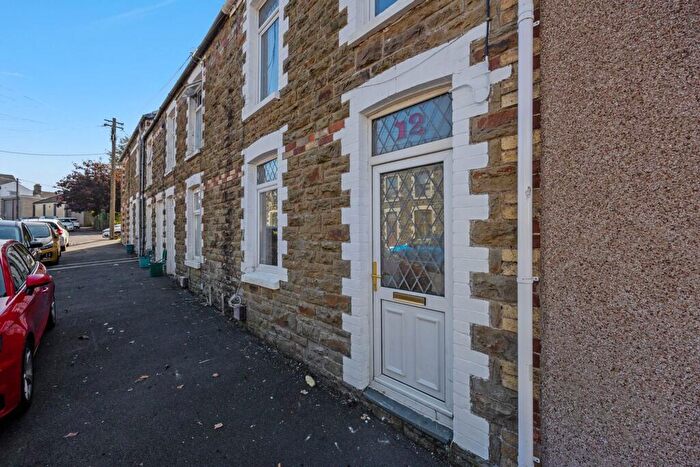 3 Bedroom Terraced House For Sale In School Street, Pontyclun, CF72
