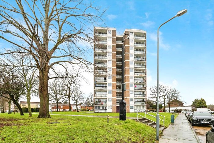 3 Bedroom Flat For Sale In Buckthorne House, Yellowpine Way, Chigwell, Essex, IG7
