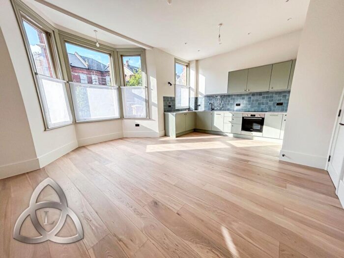 1 Bedroom Flat To Rent In Ebbsfleet Road, London, NW2