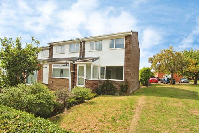 3 Bedroom Semi-Detached House For Sale In Aberfoyle Court, Stanley, Durham, DH9