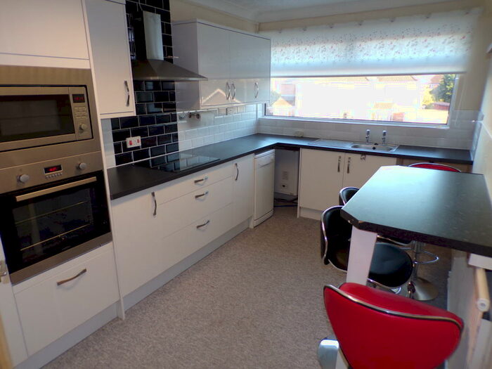 3 Bedroom Flat To Rent In Colindeep Lane, NR7