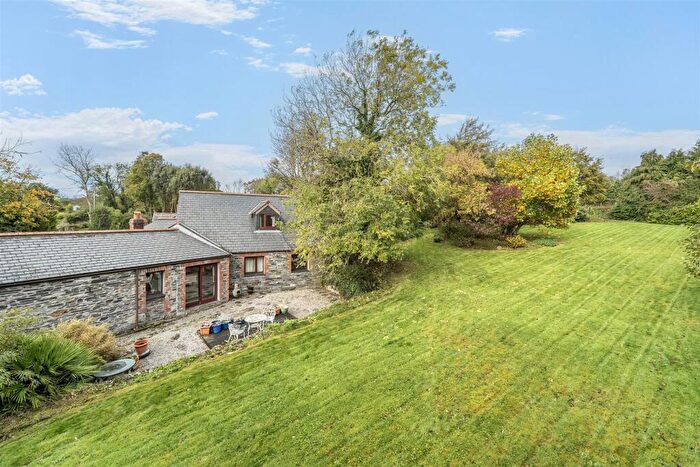 4 Bedroom Detached House For Sale In Lower Amble, Wadebridge, PL27