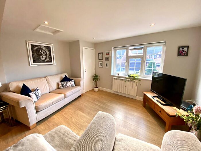 2 Bedroom Apartment To Rent In Main Road, Radcliffe-On-Trent, NG12