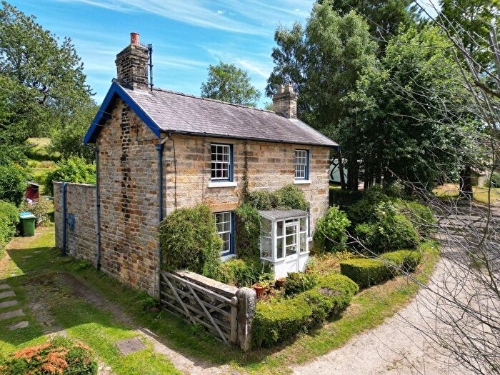 3 Bedroom Detached House For Sale In Mill Lane, Iburndale, YO22