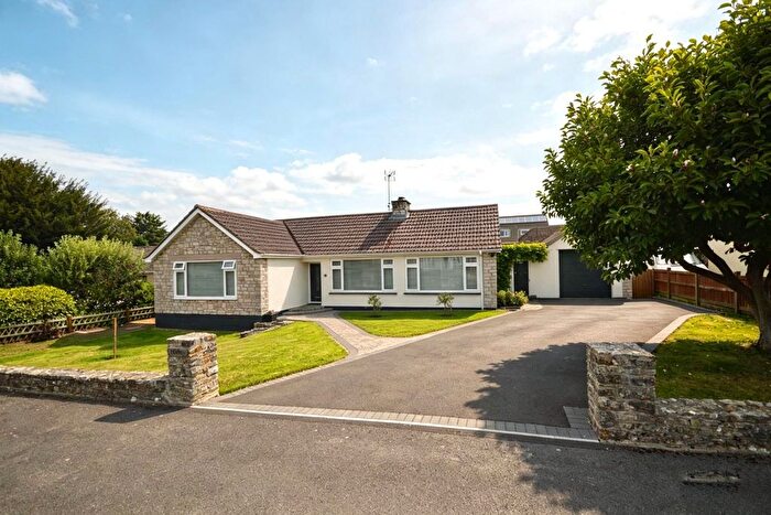 3 Bedroom Detached Bungalow For Sale In Rectory Close, Farmborough, Bath, BA2