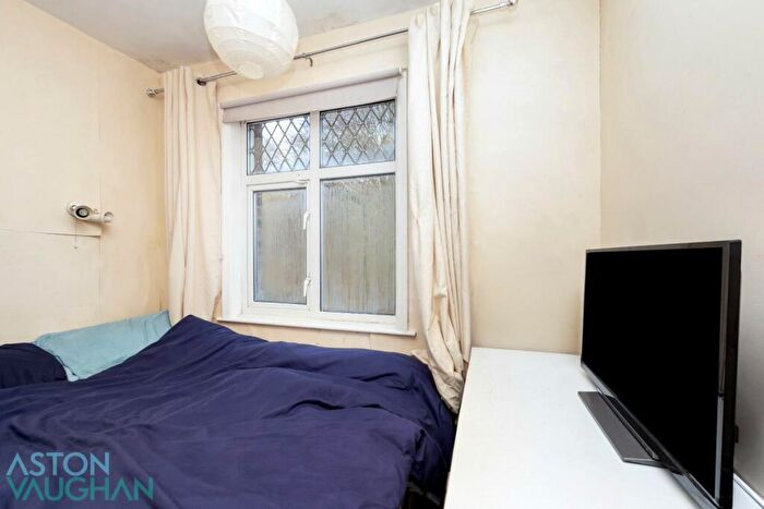 6 Bedroom Detached House To Rent In Coldean Lane, Brighton, BN1