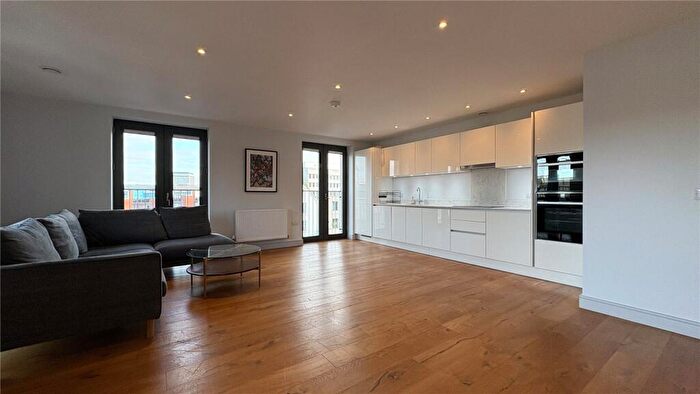 2 Bedroom Apartment To Rent In Sugar House, French Yard, Bristol, BS1