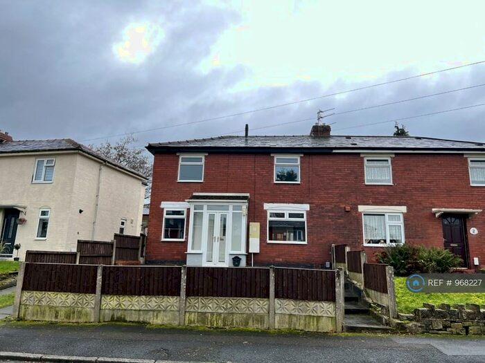 4 Bedroom Semi-Detached House To Rent In Jubilee Avenue, Radcliffe, Manchester, M26