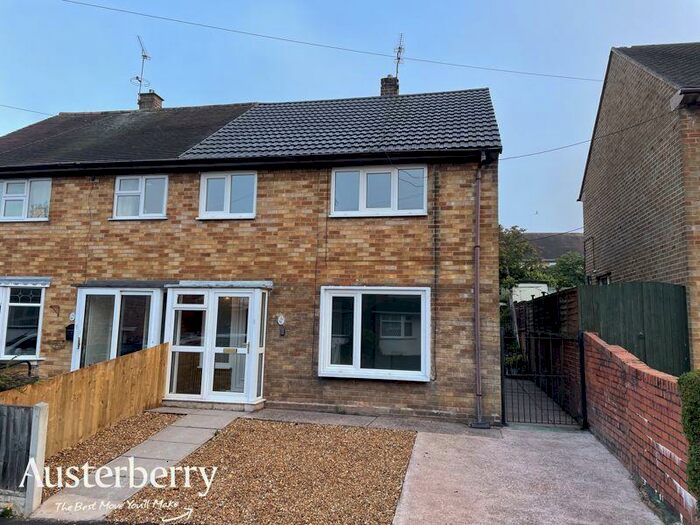 3 Bedroom Semi-Detached House To Rent In Thames Road, Seabridge, Newcastle-under-Lyme, ST5