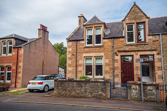 3 Bedroom Semi Detached House For Sale In Bellfield Park, Inverness, IV2