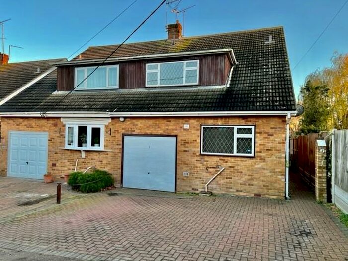 3 Bedroom House To Rent In Billericay, CM11