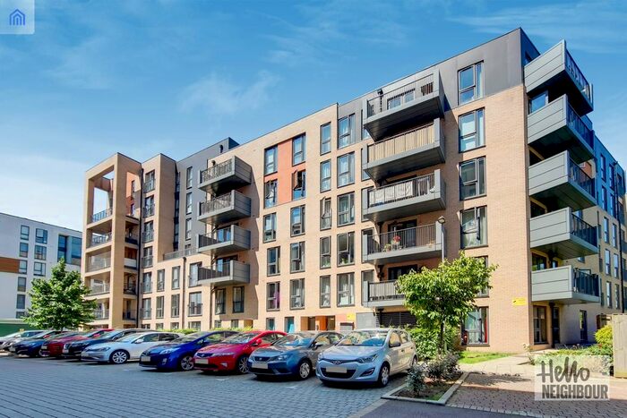 3 Bedroom Flat To Rent In Gabriel Court, Needleman Close, London, NW9