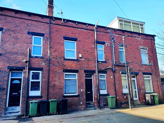 2 Bedroom Terraced House To Rent In Prospect Terrace, Leeds, LS13