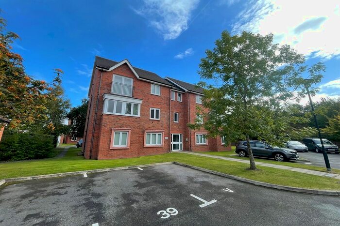 2 Bedroom Flat To Rent In Riverbrook Road, West Timperley, Altrincham, WA14
