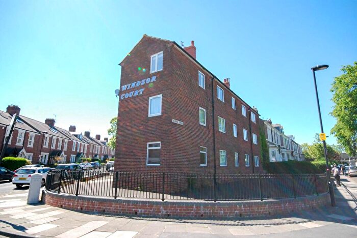 2 Bedroom Apartment To Rent In Windsor Court, South Gosforth, NE3