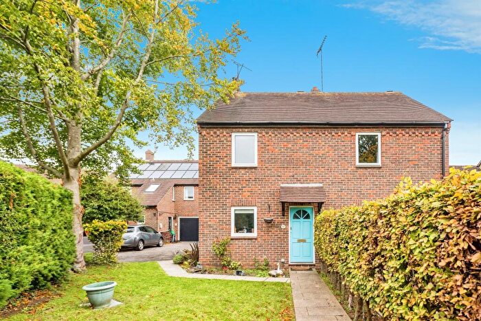 2 Bedroom End Of Terrace House For Sale In Folly Green, Woodcote, Reading, RG8