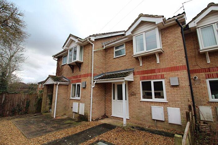 3 Bedroom Terraced House To Rent In Flask Walk, Ramsey, PE26