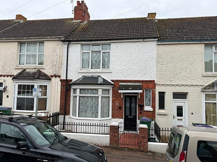 2 Bedroom Terraced House For Sale In Garden Road, Folkestone, CT19