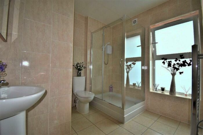 5 Bedroom Apartment To Rent In Broom Street, Sheffield, S10