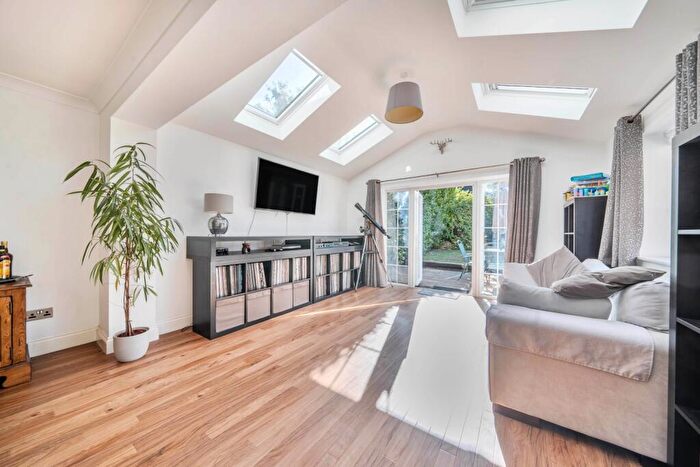 5 Bedroom Detached House For Sale In Green Close, Hawkinge, CT18