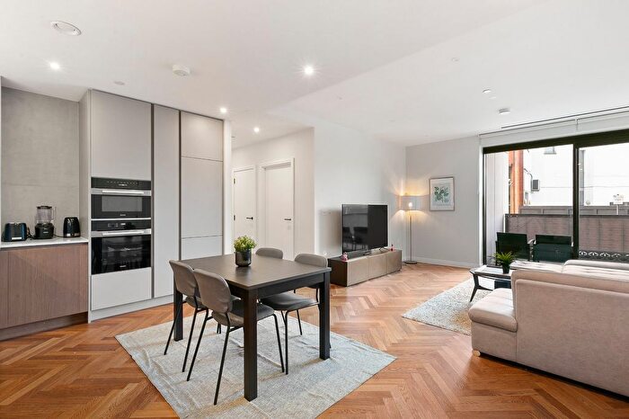 2 Bedroom Flat For Sale In Michael Road, Kings Road Park, SW6