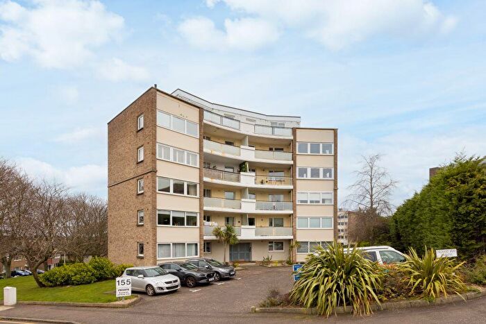 3 Bedroom Flat For Sale In / Orchard Brae Gardens, Edinburgh, EH4