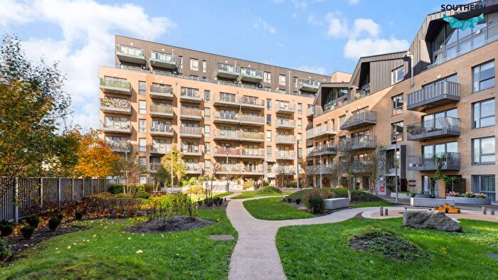 1 Bedroom Flat For Sale In Flat Metcalfe Court, E3
