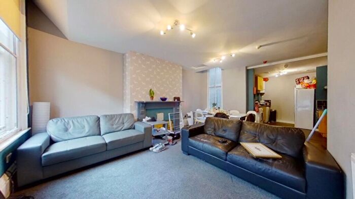 6 Bedroom House To Rent In Victoria Street, Nottingham, NG1