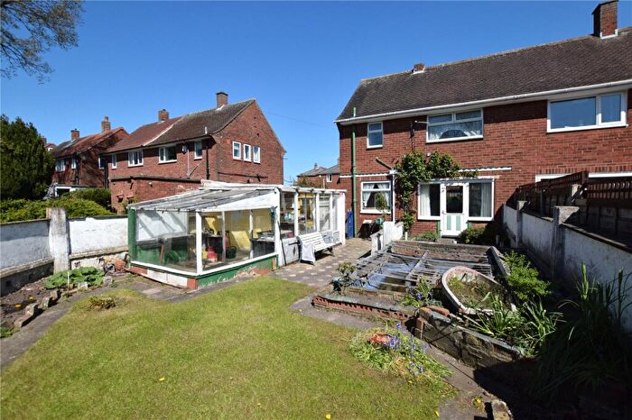 2 Bedroom Semi-Detached House For Sale In Mill Green Close, Leeds, West Yorkshire, LS14